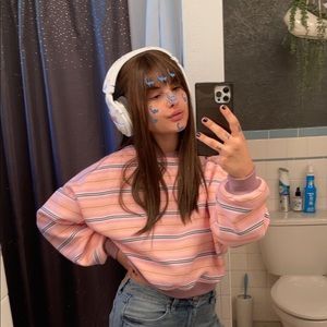 Pink stripped sweatshirt